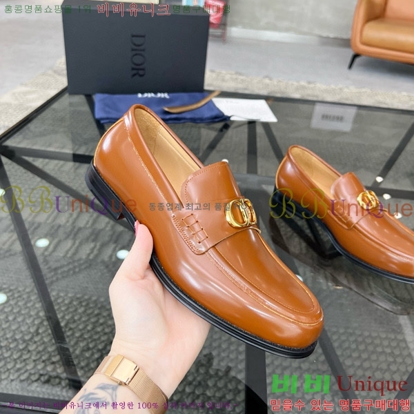 ���� ��� ���� D9978052-4