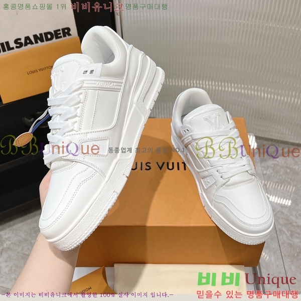 NEW LV Ʈ���̳� ����Ŀ�� 44L2412434-11