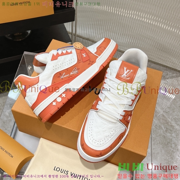 NEW LV Ʈ���̳� ����Ŀ�� 44L2412435-4