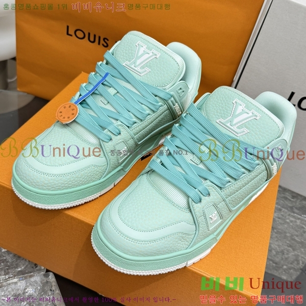 ���̺��� LV Ʈ���̳� ����Ŀ�� 48L2412435-4