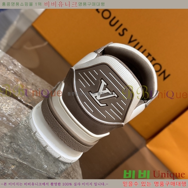 NEW LV Ʈ���̳� ����Ŀ�� 40L249271-51-1