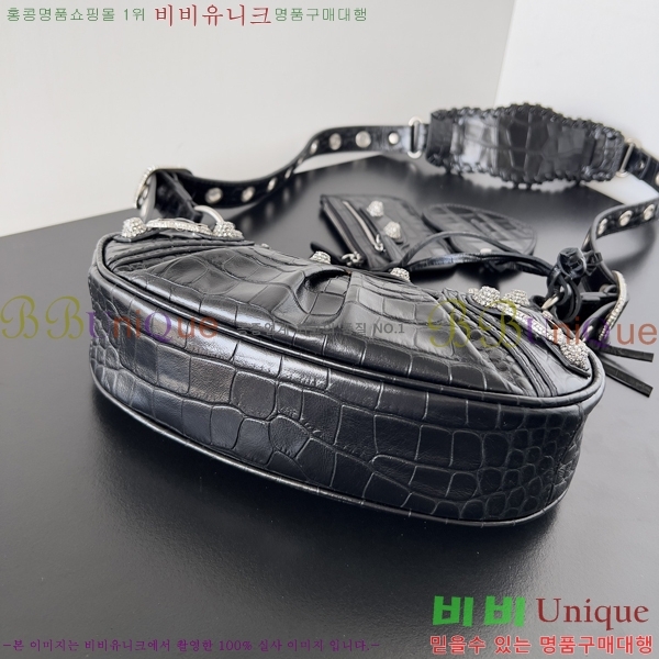 #�߷��þư� LE CAGOLE �� ī�� Xs ����� 6713091-14