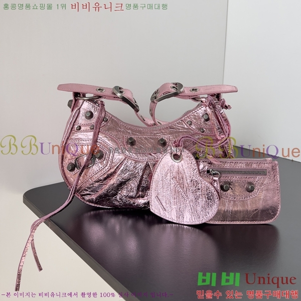 #�߷��þư� LE CAGOLE �� ī�� Xs ����� 6713091-9