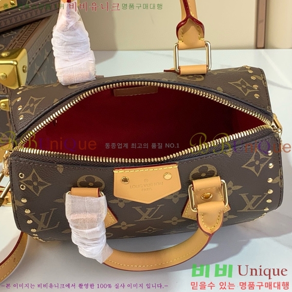 #���̺��� ���ǵ� Ʈ��ũ 20 M13146-102