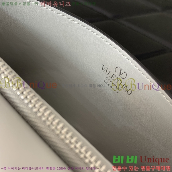 #�߷�Ƽ�� ����ٴ� V�ΰ� ü�ι� 40VA0682518-1