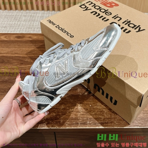 ���� ���߶��� X �̿�̿� ����Ŀ�� MU2411552-2