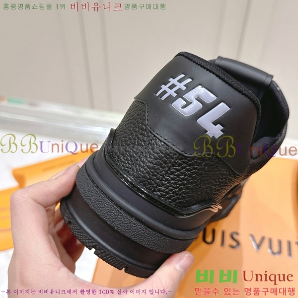 �������� LV Ʈ���̳� ����Ŀ�� LV198877-3