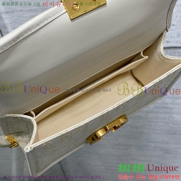 #��� 30 ������ �̽�Ʈ ����Ʈ ü�� �� M9334-302