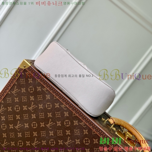 #���̺��� �������� �ҷδ� ũ�ν��� M14221-101