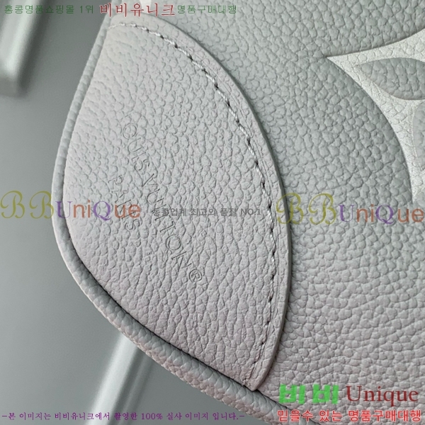 #���̺��� �������� �ҷδ� ũ�ν��� M14221-101