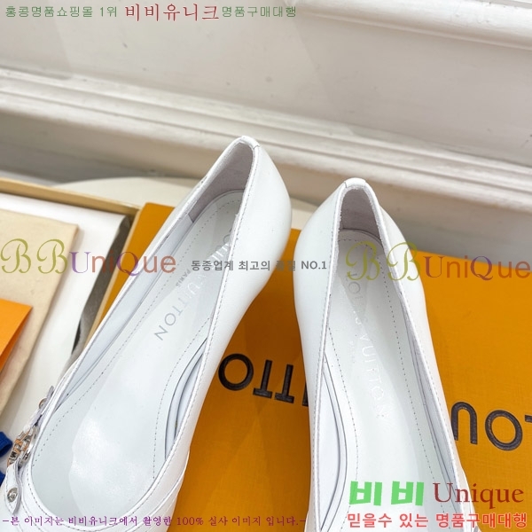 ���̺��� ������ 34LV575122-4 ��5.5cm