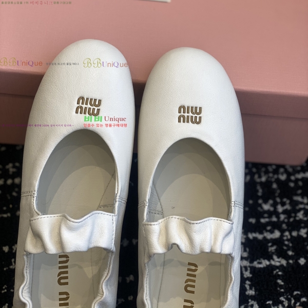 �̿�̿� �޸����� �÷����� 32MU253142-2