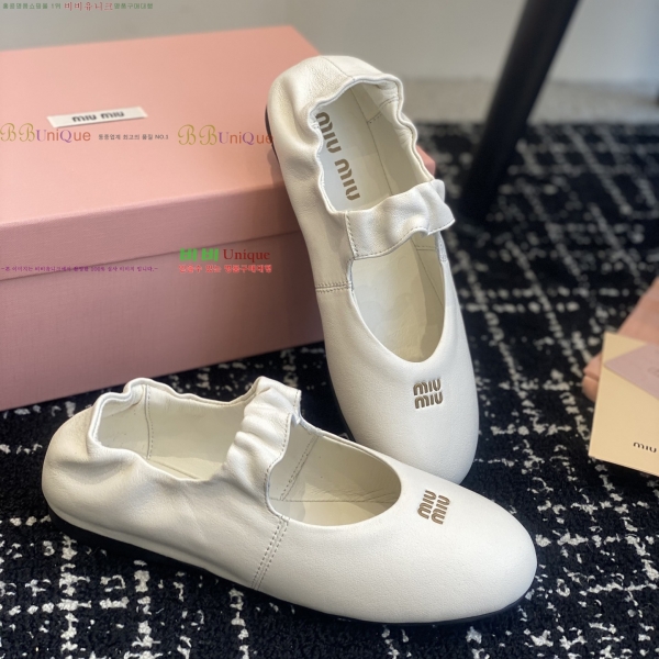 �̿�̿� �޸����� �÷����� 32MU253142-2