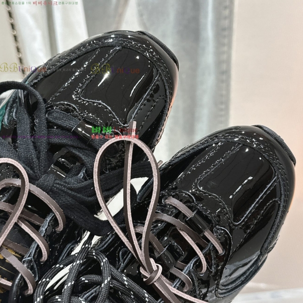 ���߶��� X �̿�̿� ����Ŀ�� 35MU2531327-7