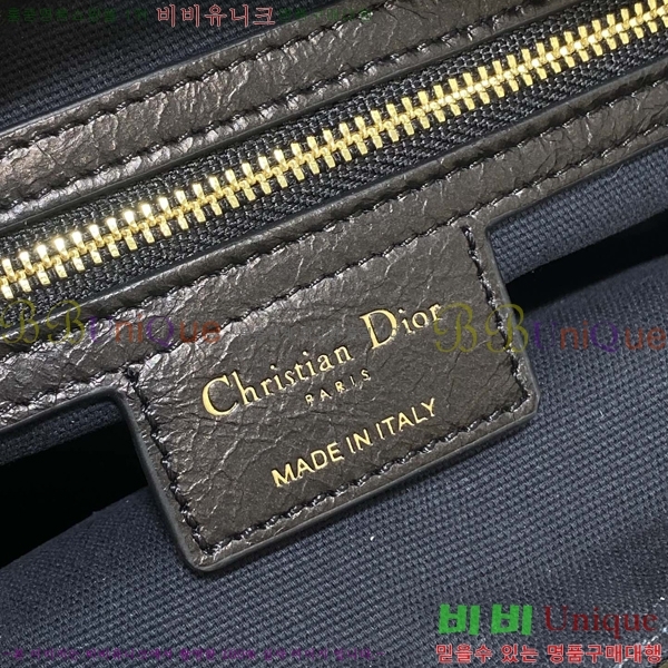 #��� Grand Tour ���� ������ M6000-1