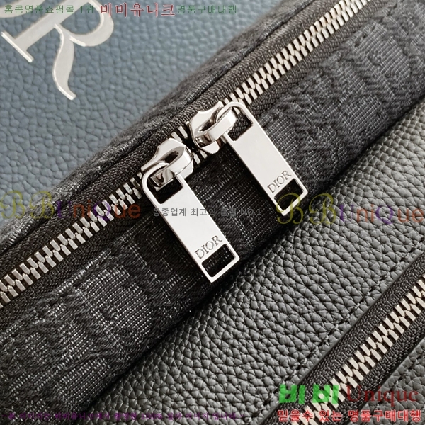 #��� ���̴� 2.0 KAWS ��Ʈ�� 1ESBO077-1