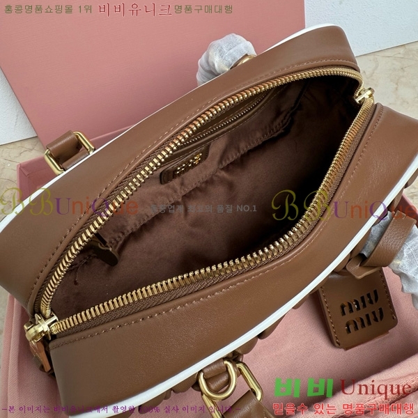 #�̿�̿� �Ƹ�ī�� ���׶�� 5BB142-402