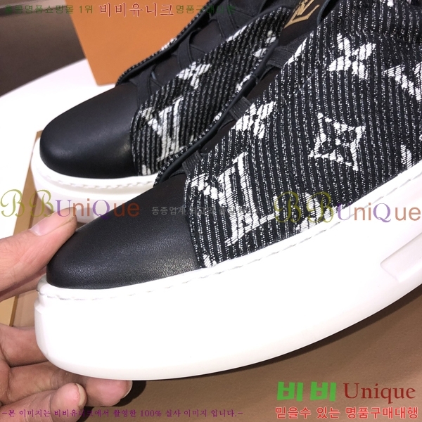 ���� ���̺��� ����Ŀ�� L716245-4