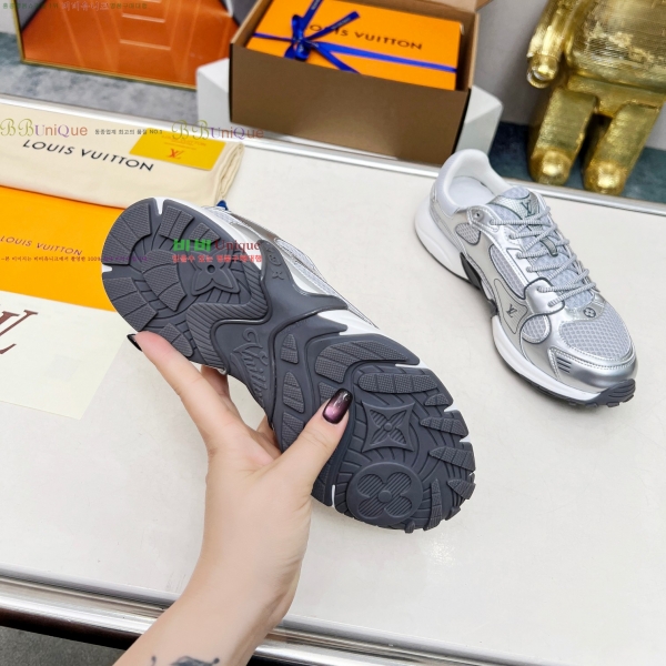 ���̺��� �ø��Ǿ� ����Ŀ�� �������� 32L25528-1