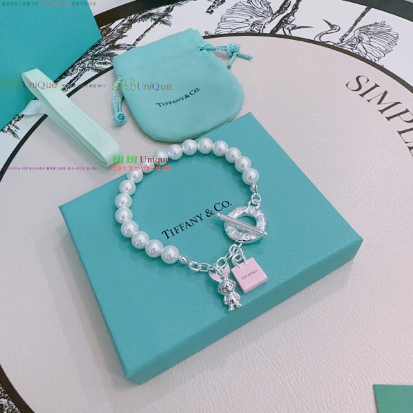 �������� Ƽ�Ĵ� ���� TF212077-7