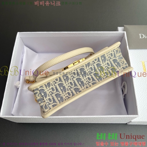 #��� 30 ������ �̽�Ʈ ����Ʈ ü�� �� M9334-306