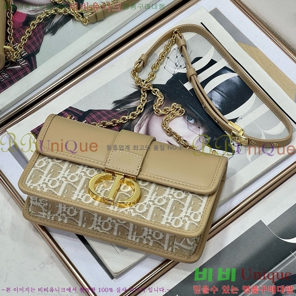 #��� 30 ������ �̽�Ʈ ����Ʈ ü�� �� M9334-305