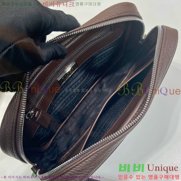 #����� ���� �ﰢ�ΰ� �Ŀ�ġ 2VF017-202