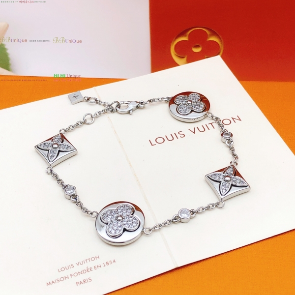 ���� ���̺��� Ŭ���� ���� 9L256183-1