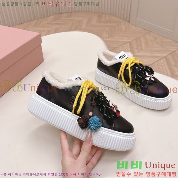 ���� �̿�̿� ��� ����Ŀ�� MU690577-5