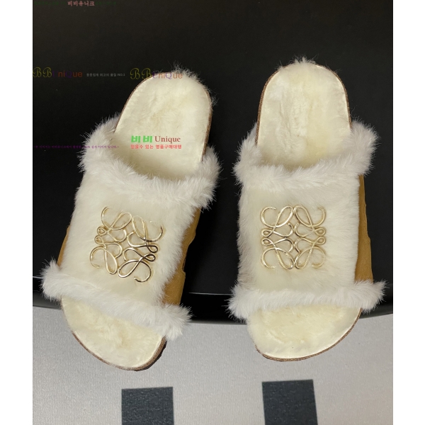 ���� �ο��� �þ �� ���� 30LW2582318-2