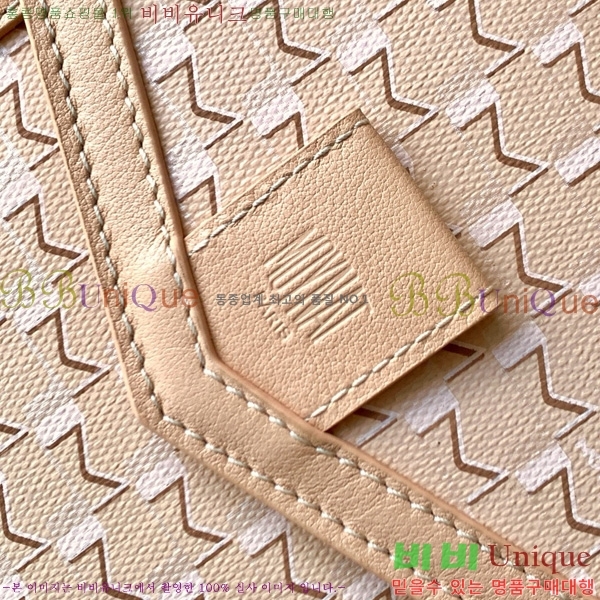 #���̳� ���̽��� M8021-101