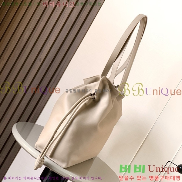 #�ο��� ���� �ö���� Ŭ��ġ 9084-102