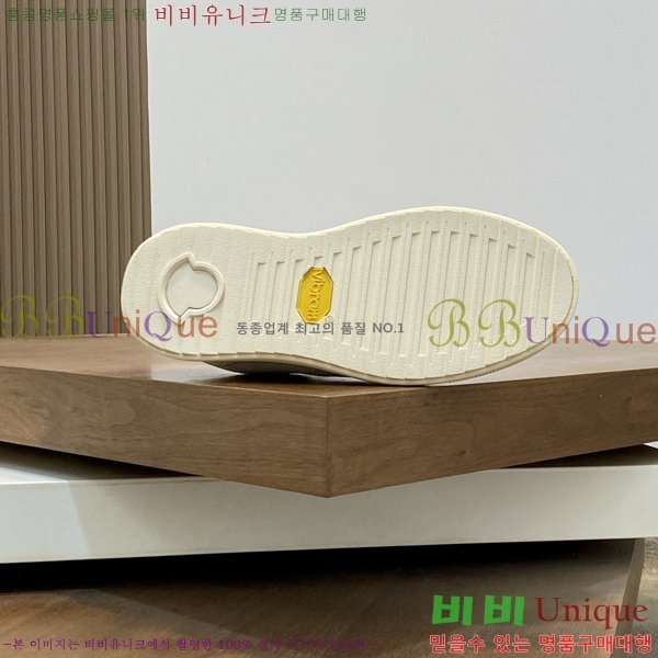 ���� ��**�� ����Ŀ�� MO286902-1