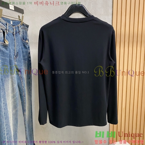 ���� ��**�� ���� Ƽ���� MO90242-1