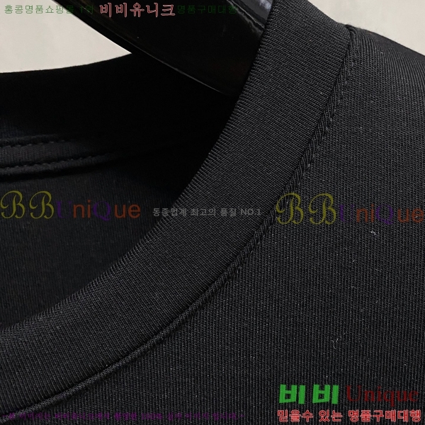 ���� ��**�� ���� Ƽ���� MO90242-1