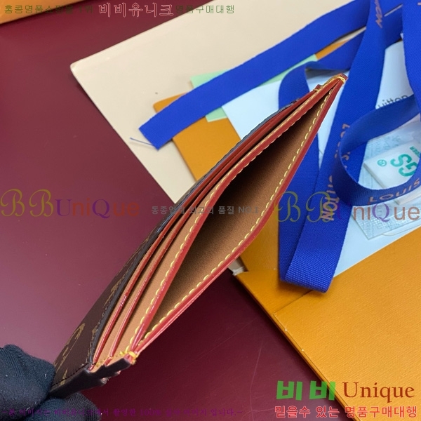 #���̺��� Ʈ���� ī�� Ȧ�� M14733-101