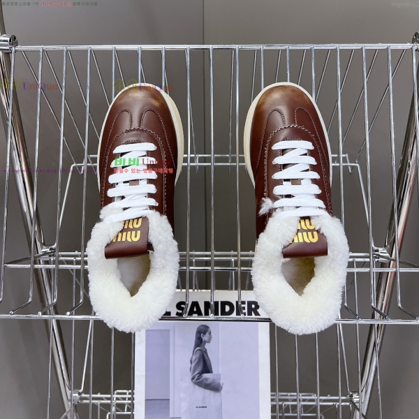 ���� �̿�̿� �þ �� ����Ŀ�� 36MU25101611-2