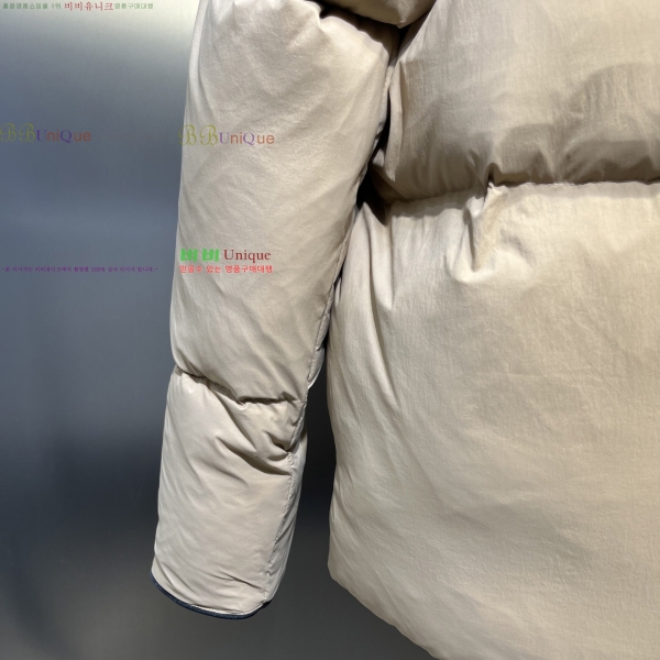 ���� ĳ��**�� Lawrence �ٿ� �е� 42CA2510305-2