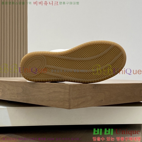 ���� �߷�Ƽ�� ����Ŀ�� VA08442-3