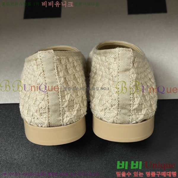 ���� ��* �÷����� 28HY825251-1