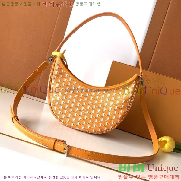 #���̳� ȣ���� M8219-2