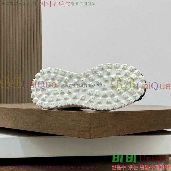 ���� ��**�� ����Ŀ�� MO6033021-1