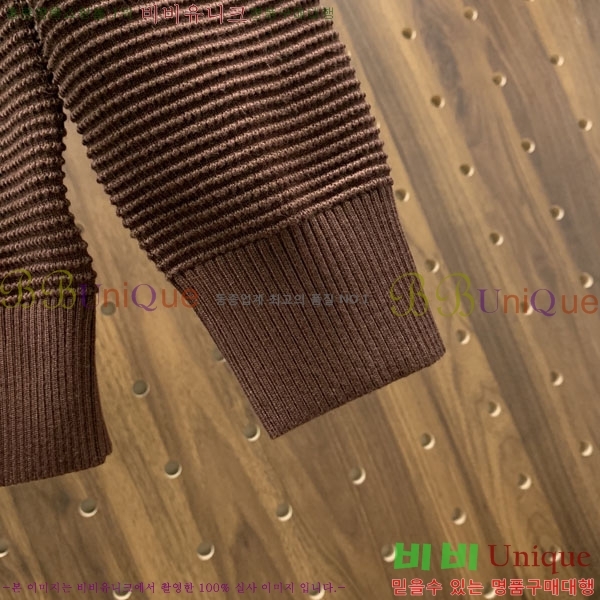 ���� �̿�̿� ������ MI64774-4