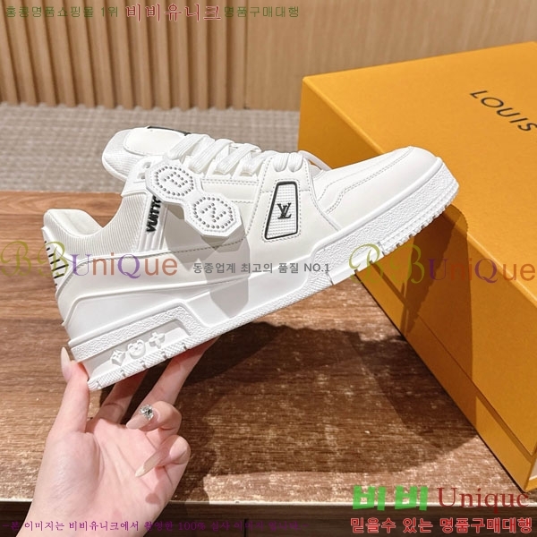 �������� LV Ʈ���̳� ����Ŀ�� LV511801