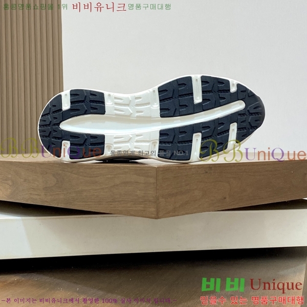 ���� ��**�� ����Ŀ�� M329748-2