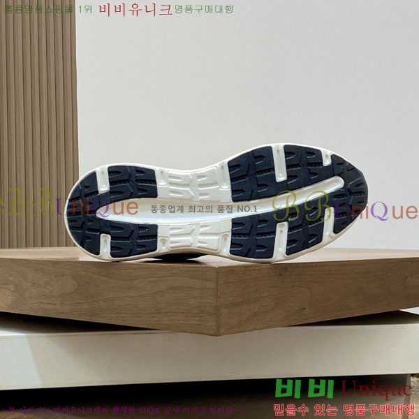 ���� ��**�� ����Ŀ�� MO592280-1