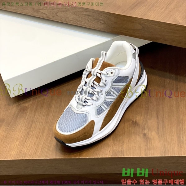 ���� ��**�� ����Ŀ�� MO592266-2