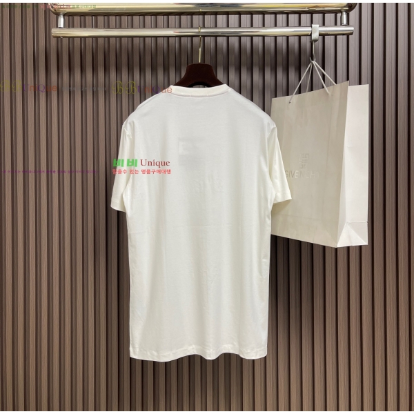 ���� �η�**�� ���� Ƽ���� LP263163-1