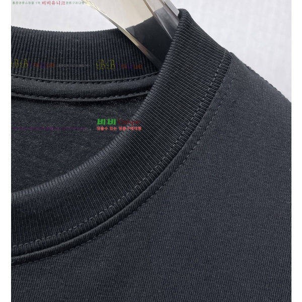 ���� ũ������ ���� Ƽ���� CH812473-5