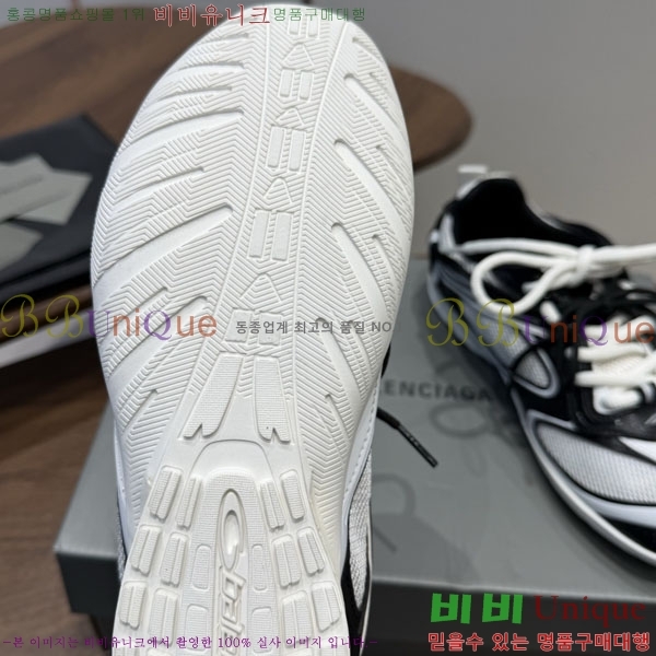 ���� �߷��þư� ����Ŀ�� B63777801-2